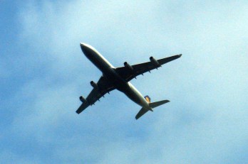 News_Dan_Plane-in-flight_WikipediaCommons