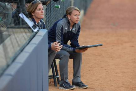 Sports_WillMcMarty_Softball_AthleticsTimCowie