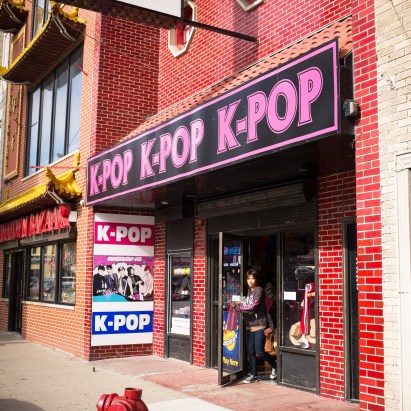 A&E%2FK-POP%2FSean Davis.jpg