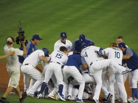 Sports_DanJohnson_WorldSeries_DinurFlickr