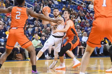 NCAA BASKETBALL:  JAN 20 Mercer at UNC Greensboro